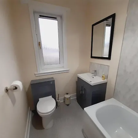 Carvetii - Vincent House - Large 3 Bedroom Apartment With On-Site Parking Lochgelly Exterior photo